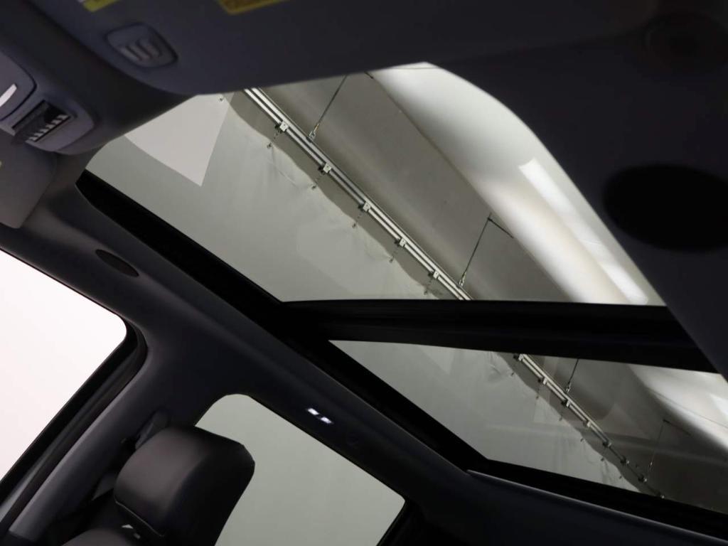 new 2025 Ford F-250 car, priced at $89,825