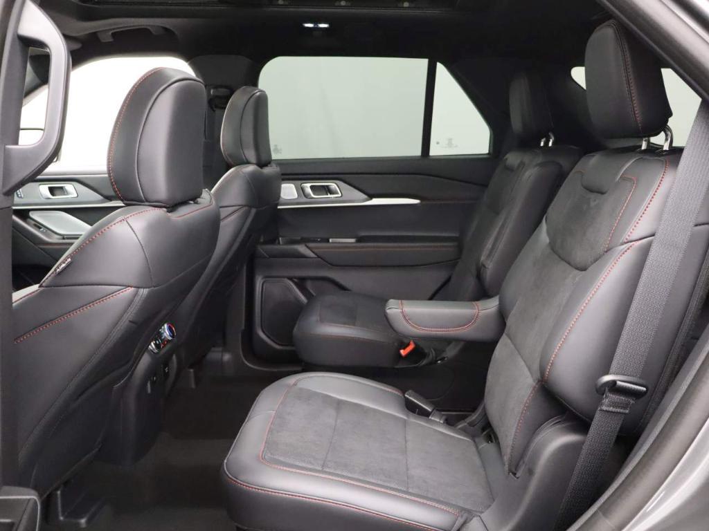 new 2025 Ford Explorer car, priced at $58,885