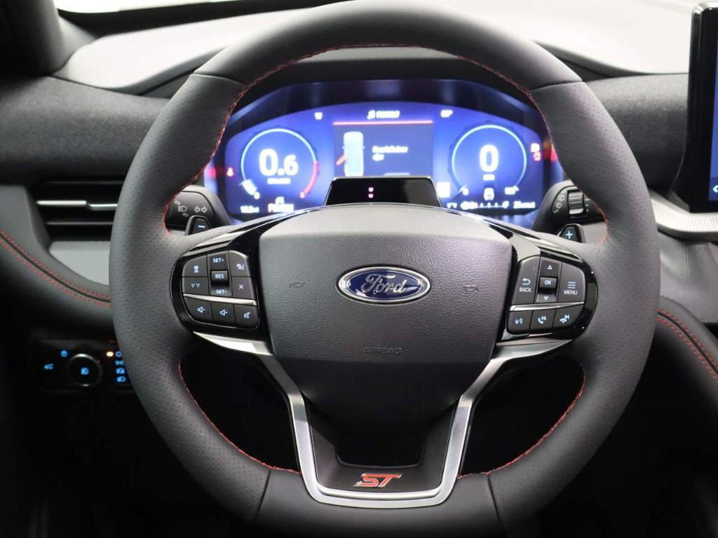 new 2025 Ford Explorer car, priced at $58,885
