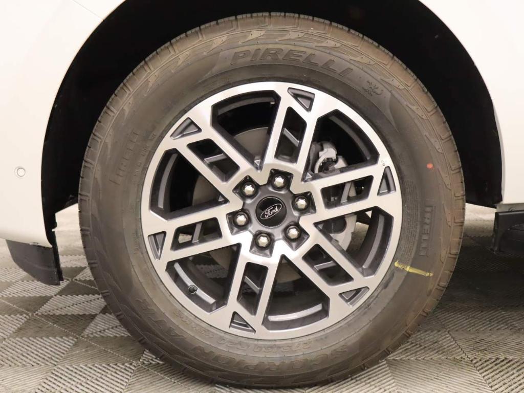 new 2025 Ford Expedition Max car, priced at $75,970