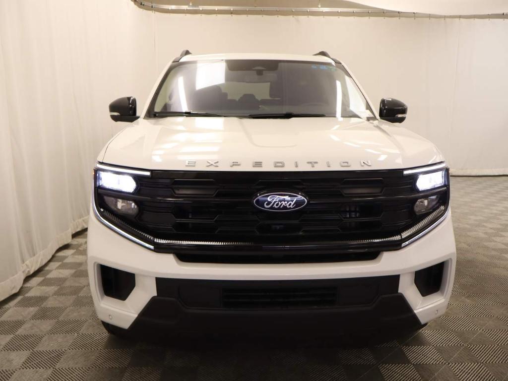 new 2025 Ford Expedition Max car, priced at $75,970