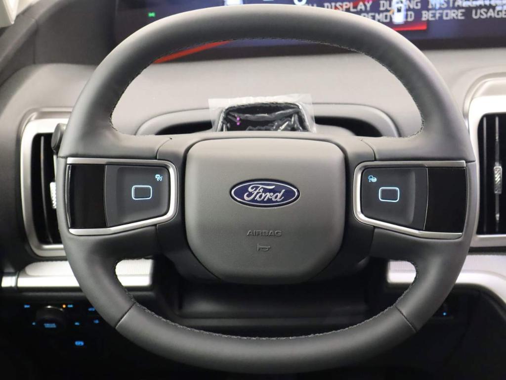 new 2025 Ford Expedition Max car, priced at $75,970
