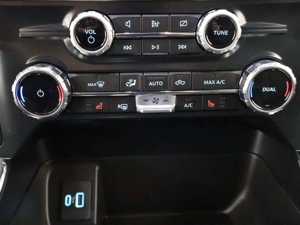 new 2024 Ford F-150 car, priced at $52,207