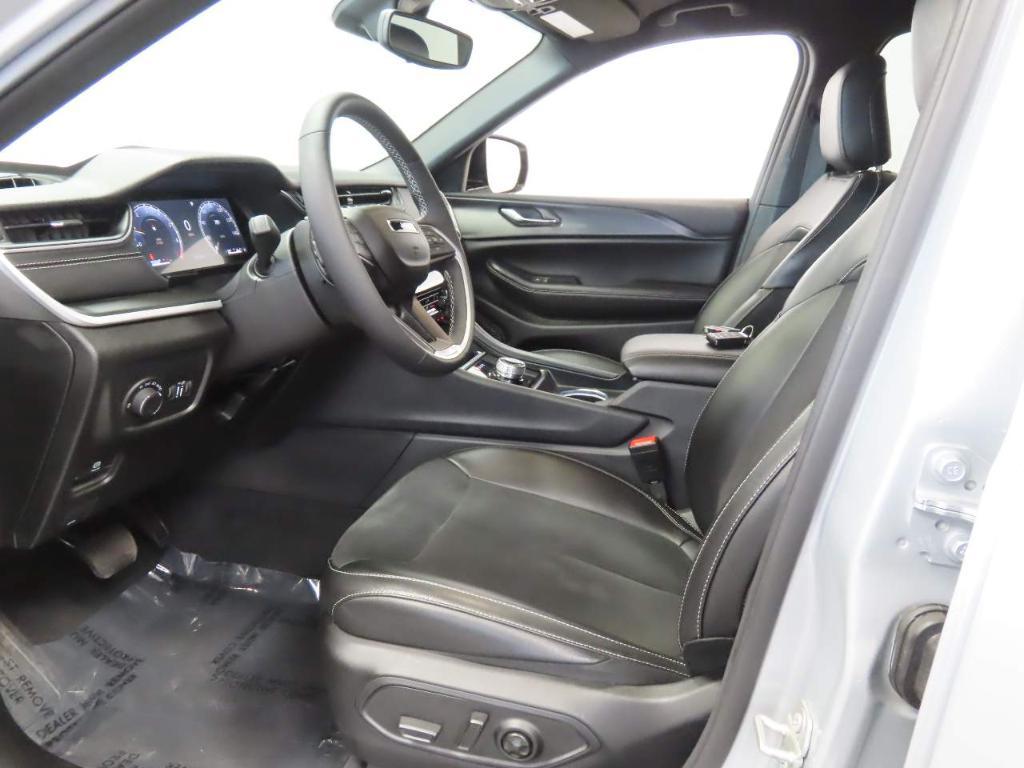 used 2024 Jeep Grand Cherokee L car, priced at $35,246