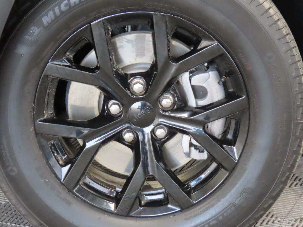 used 2024 Jeep Grand Cherokee L car, priced at $35,246