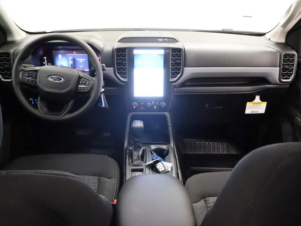 new 2025 Ford Ranger car, priced at $33,560
