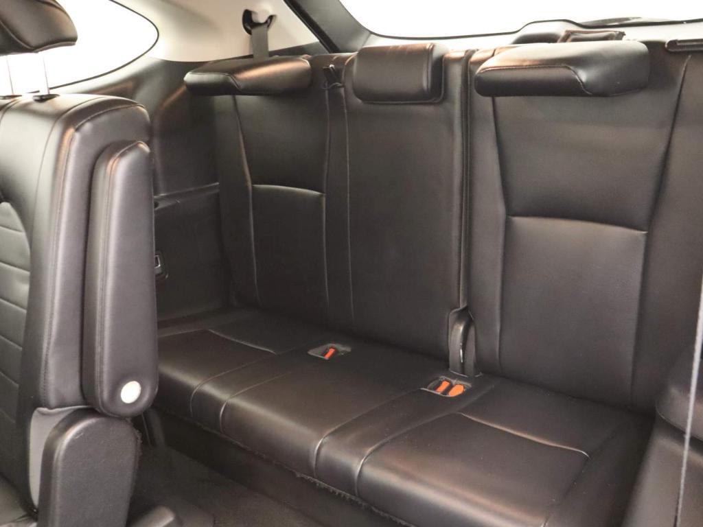 used 2021 Toyota Highlander car, priced at $31,995