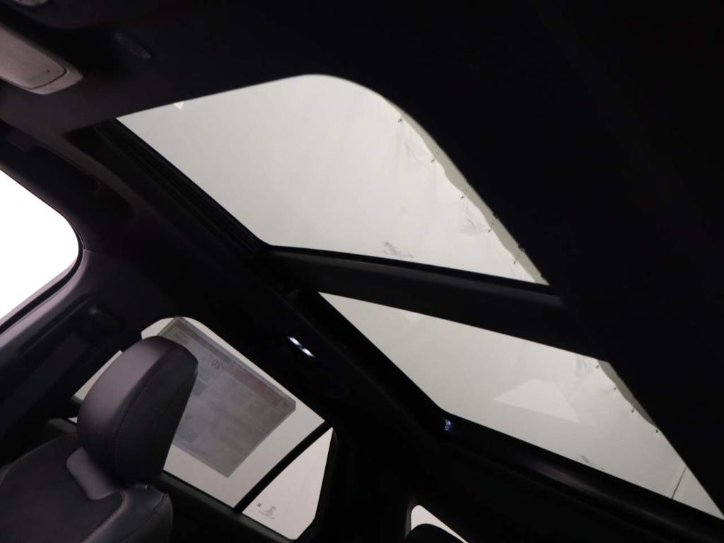 new 2025 Ford Explorer car, priced at $60,010