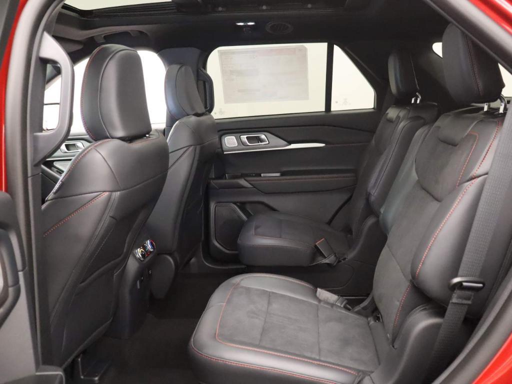 new 2025 Ford Explorer car, priced at $60,010
