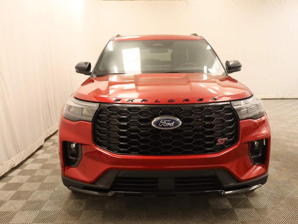 new 2025 Ford Explorer car, priced at $60,010