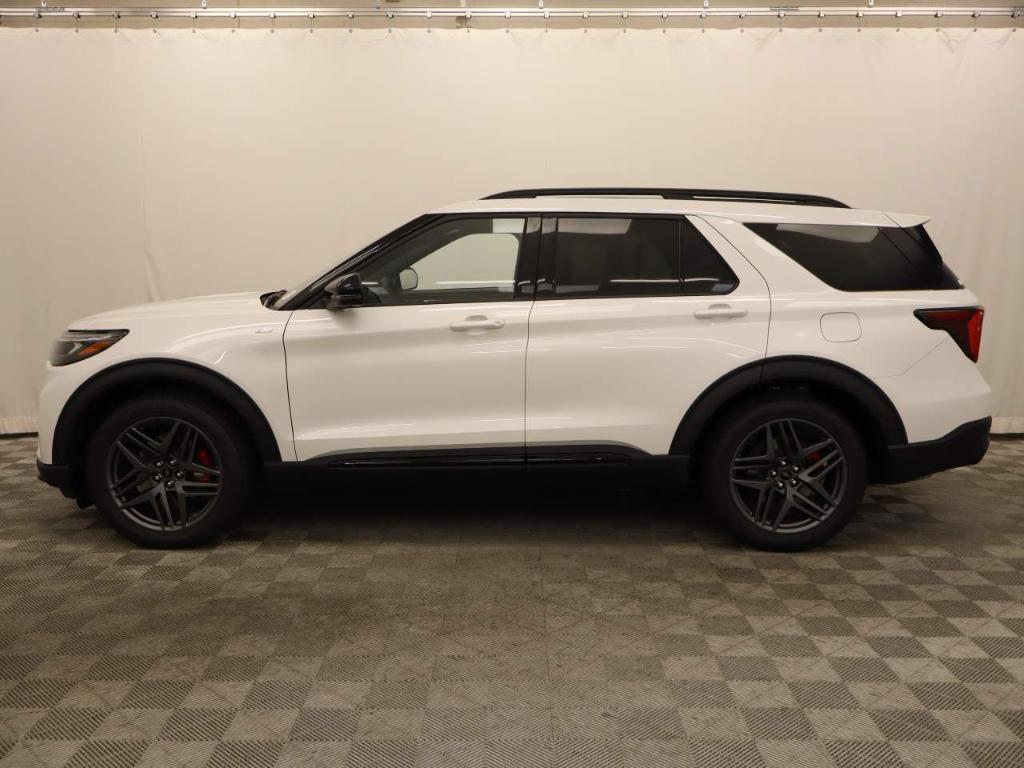 new 2025 Ford Explorer car, priced at $47,420