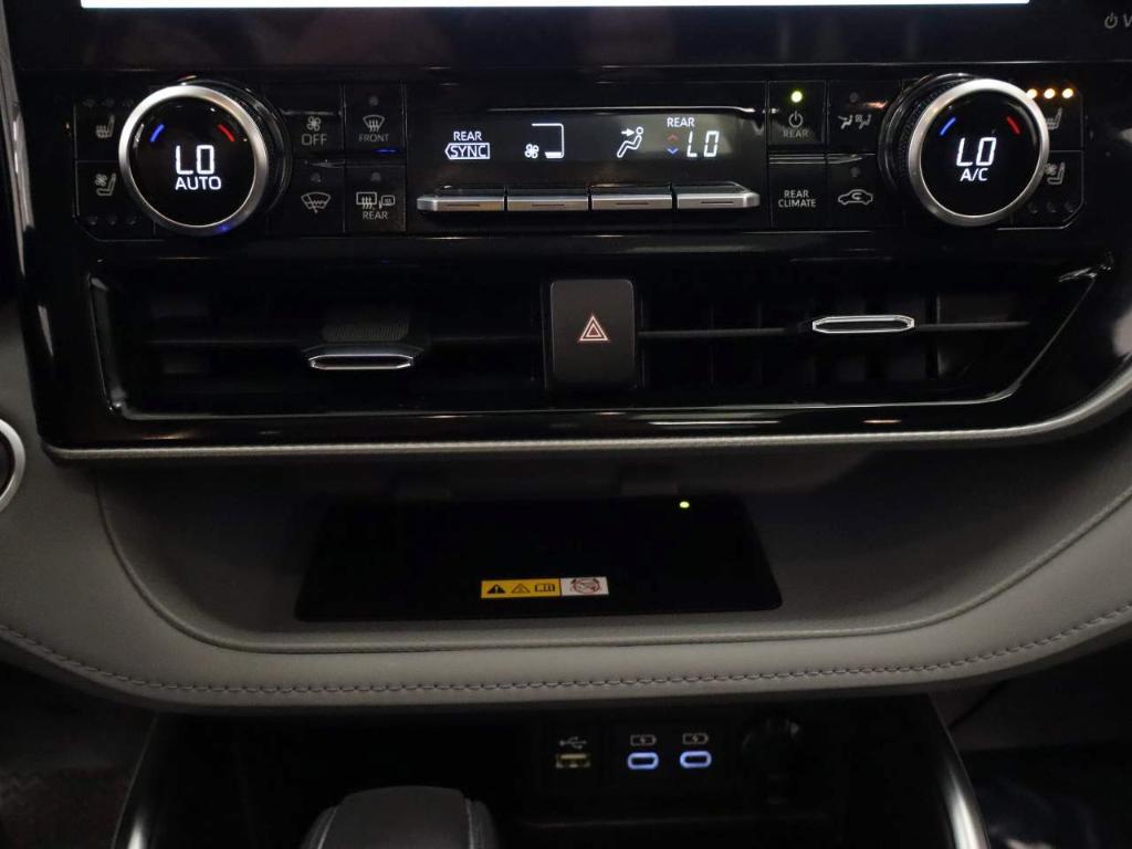 used 2024 Toyota Highlander car, priced at $48,139