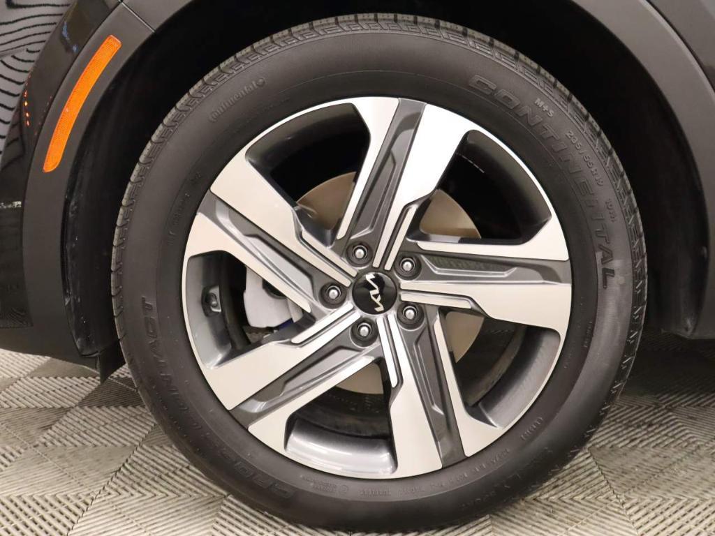 used 2023 Kia Sorento Plug-In Hybrid car, priced at $40,995