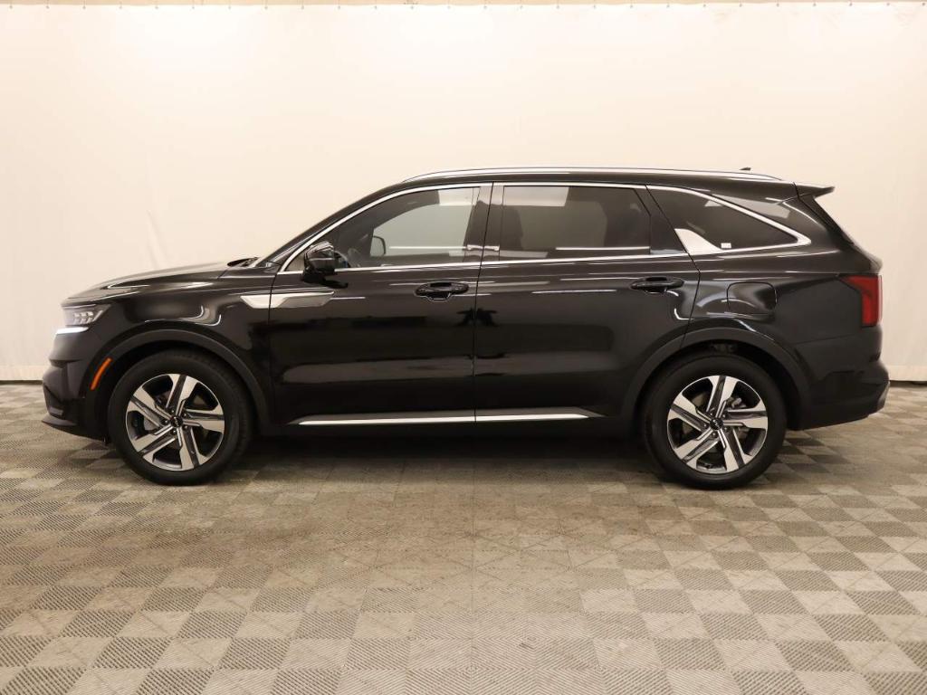 used 2023 Kia Sorento Plug-In Hybrid car, priced at $40,995
