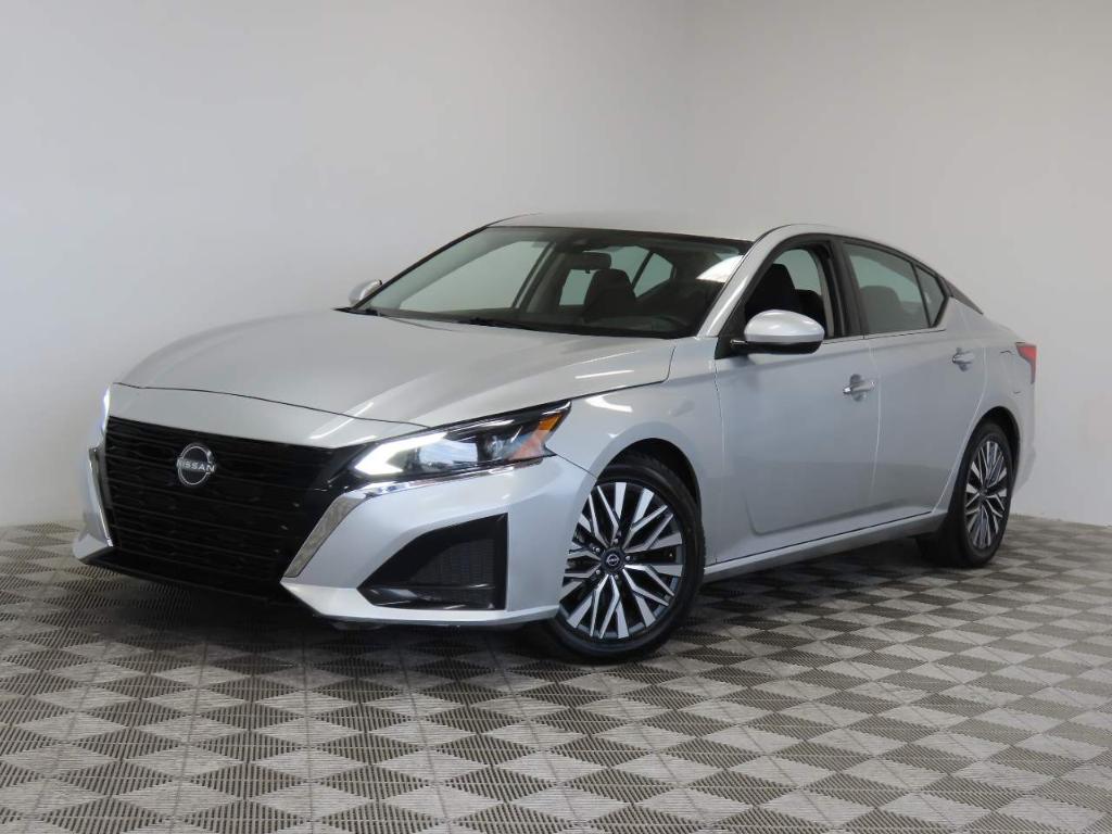 used 2023 Nissan Altima car, priced at $19,480