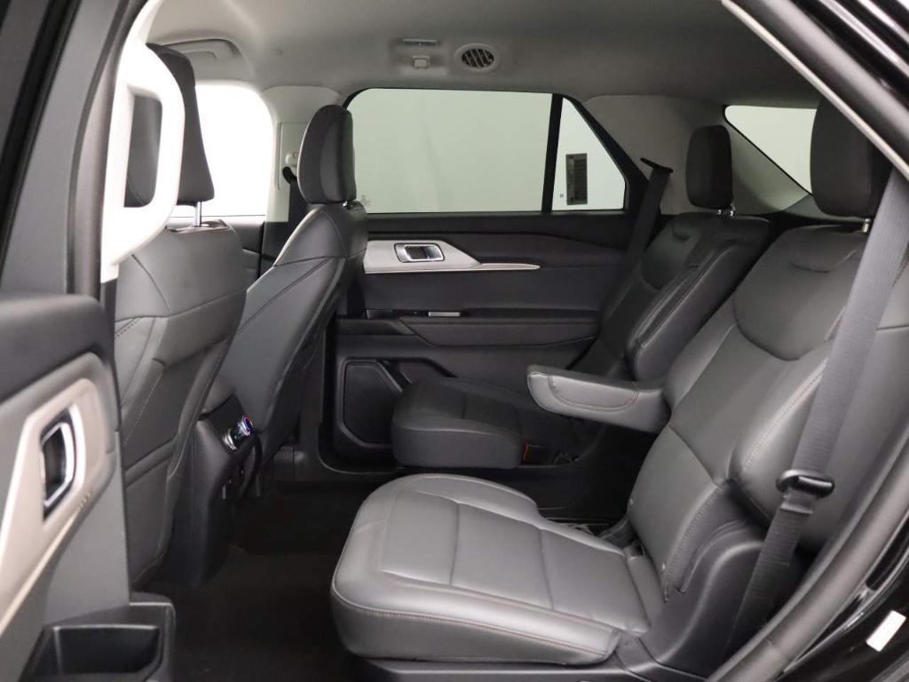 new 2025 Ford Explorer car, priced at $44,887