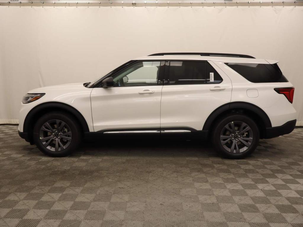 new 2025 Ford Explorer car, priced at $48,690