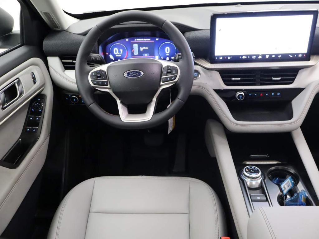 new 2025 Ford Explorer car, priced at $48,690