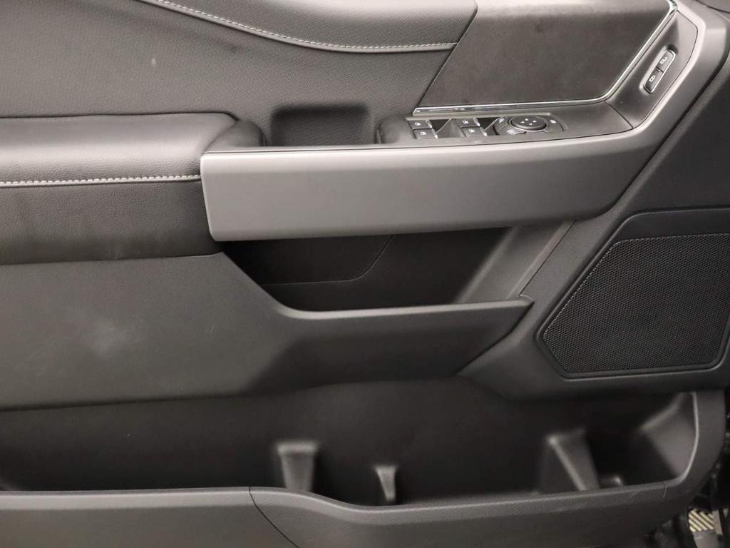 new 2025 Ford F-150 car, priced at $51,562