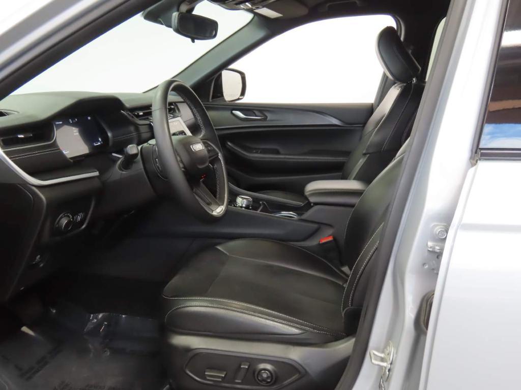 used 2024 Jeep Grand Cherokee L car, priced at $31,926