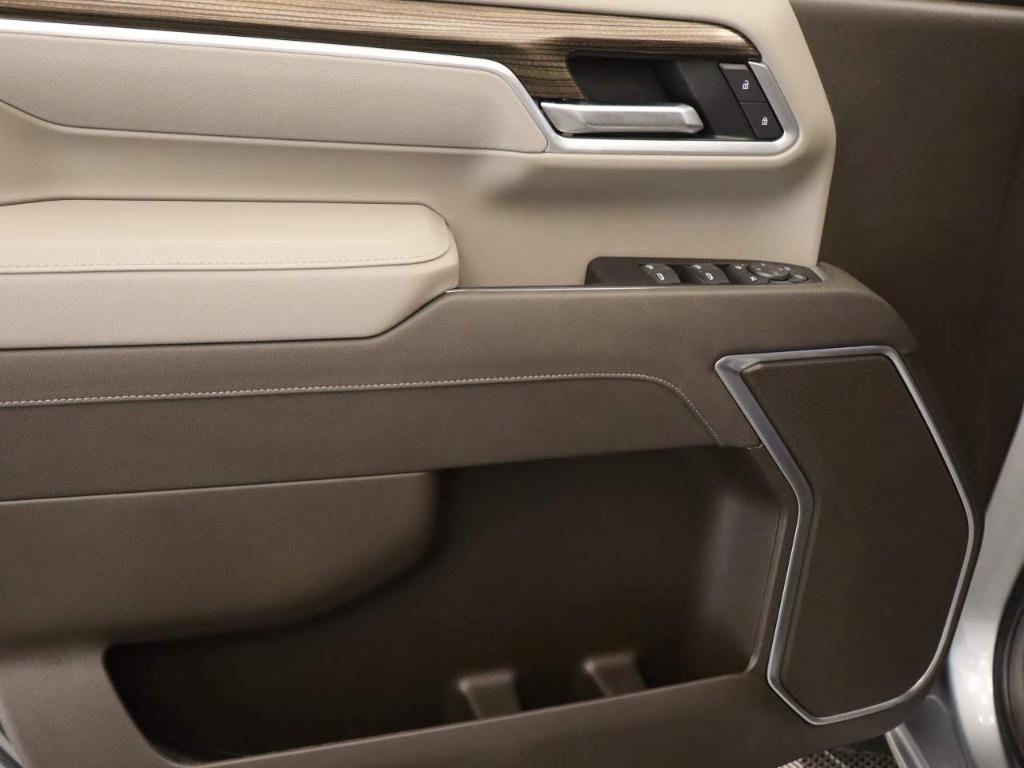 used 2025 Chevrolet Silverado 2500 car, priced at $62,995