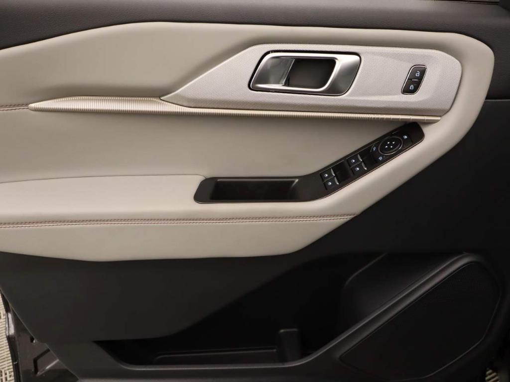 new 2025 Ford Explorer car, priced at $42,910