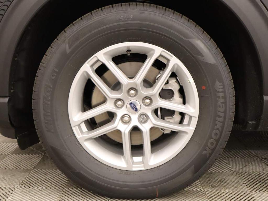 new 2025 Ford Explorer car, priced at $42,910