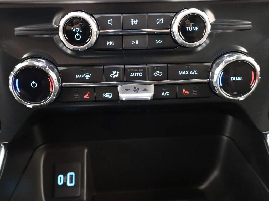 new 2024 Ford F-150 car, priced at $50,672