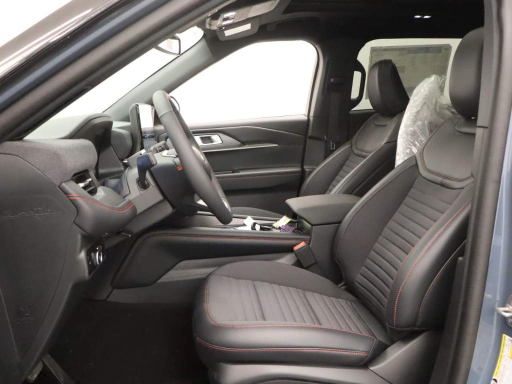 new 2025 Ford Explorer car, priced at $51,425