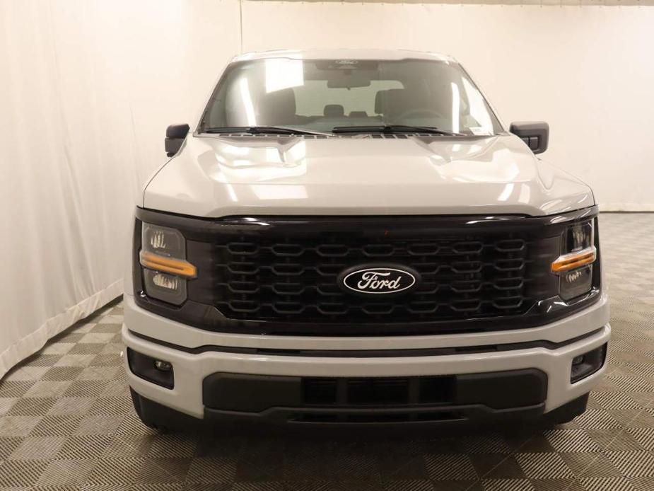 new 2024 Ford F-150 car, priced at $43,915