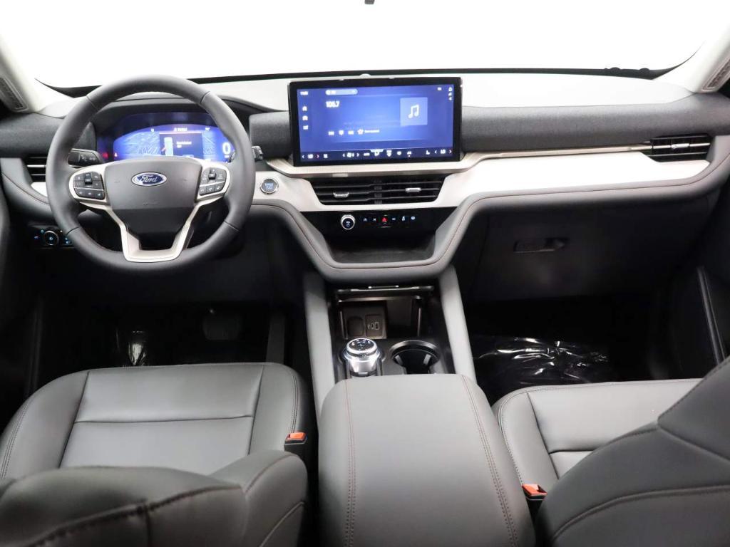 new 2025 Ford Explorer car, priced at $46,105