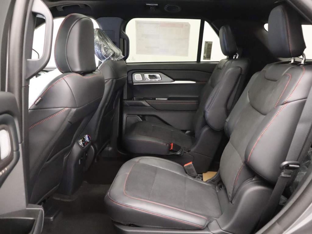 new 2025 Ford Explorer car, priced at $58,885