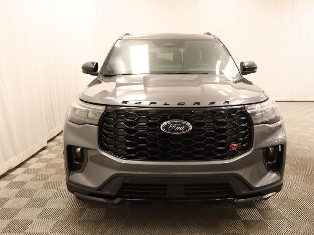 new 2025 Ford Explorer car, priced at $58,885