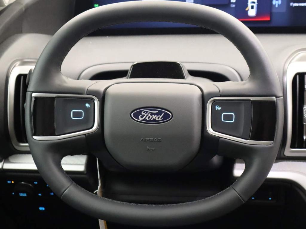 new 2025 Ford Expedition car, priced at $72,650