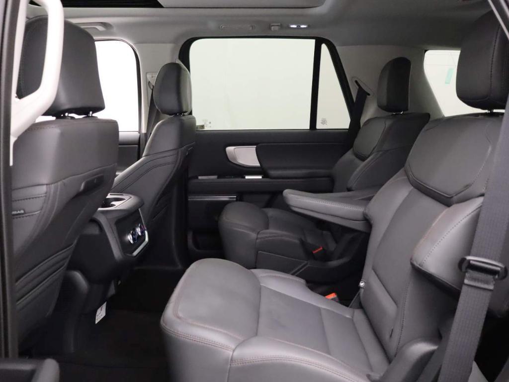 new 2025 Ford Expedition car, priced at $72,650