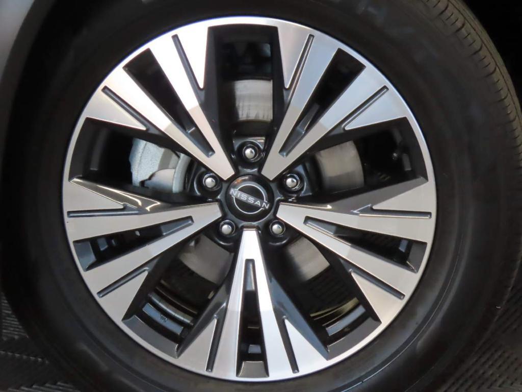 used 2023 Nissan Rogue car, priced at $22,061