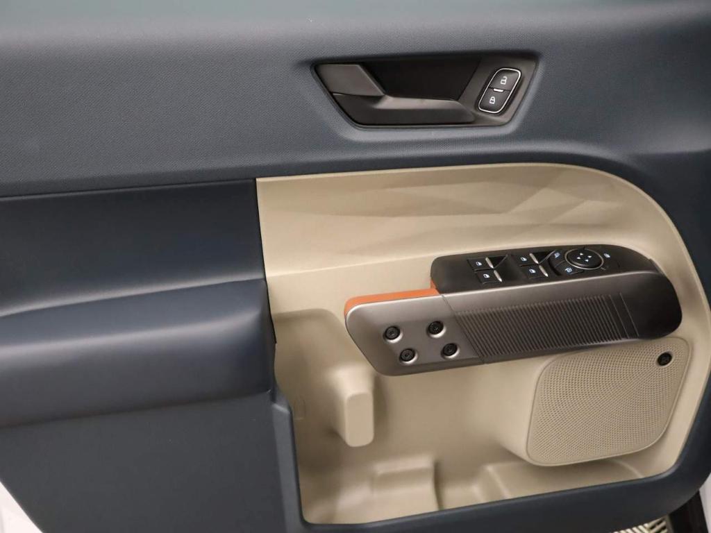 new 2025 Ford Maverick car, priced at $39,360
