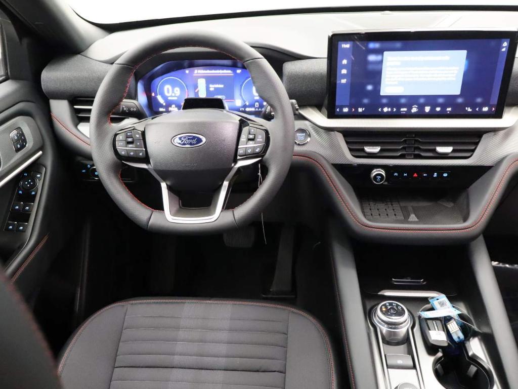 new 2025 Ford Explorer car, priced at $45,760