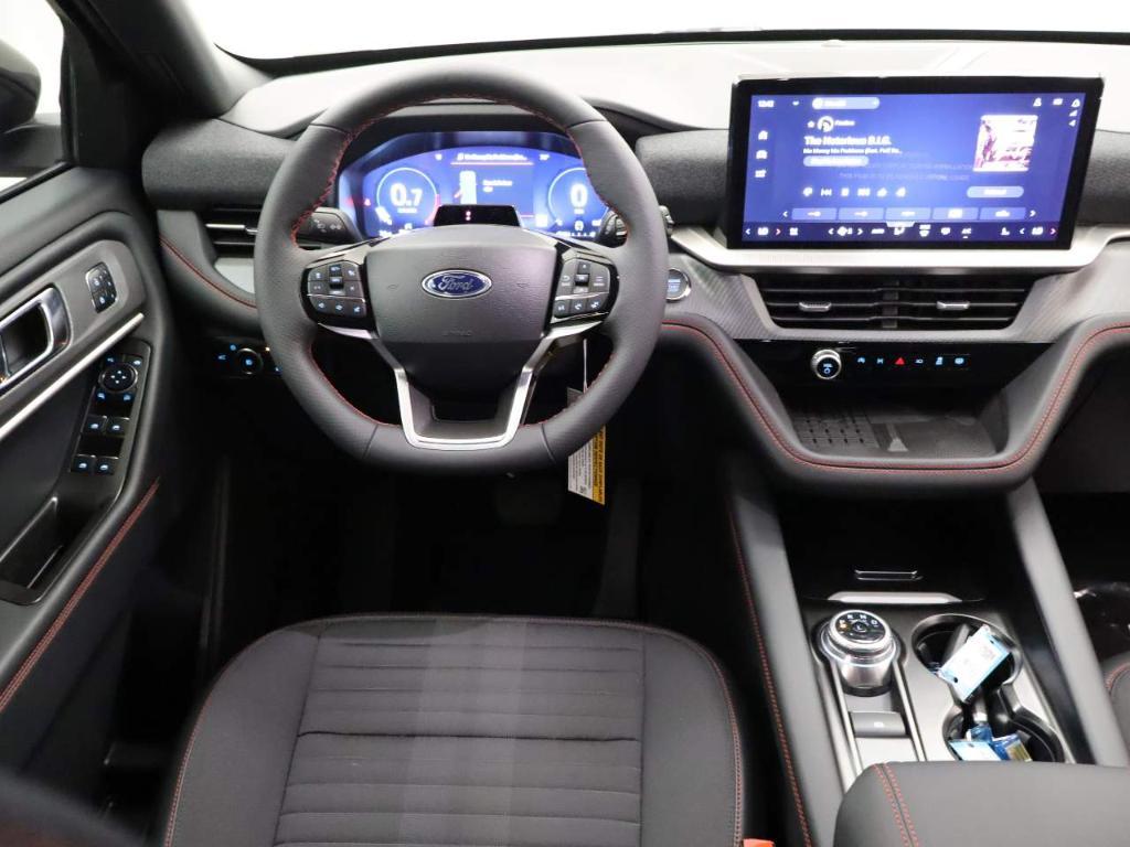 new 2025 Ford Explorer car, priced at $46,635
