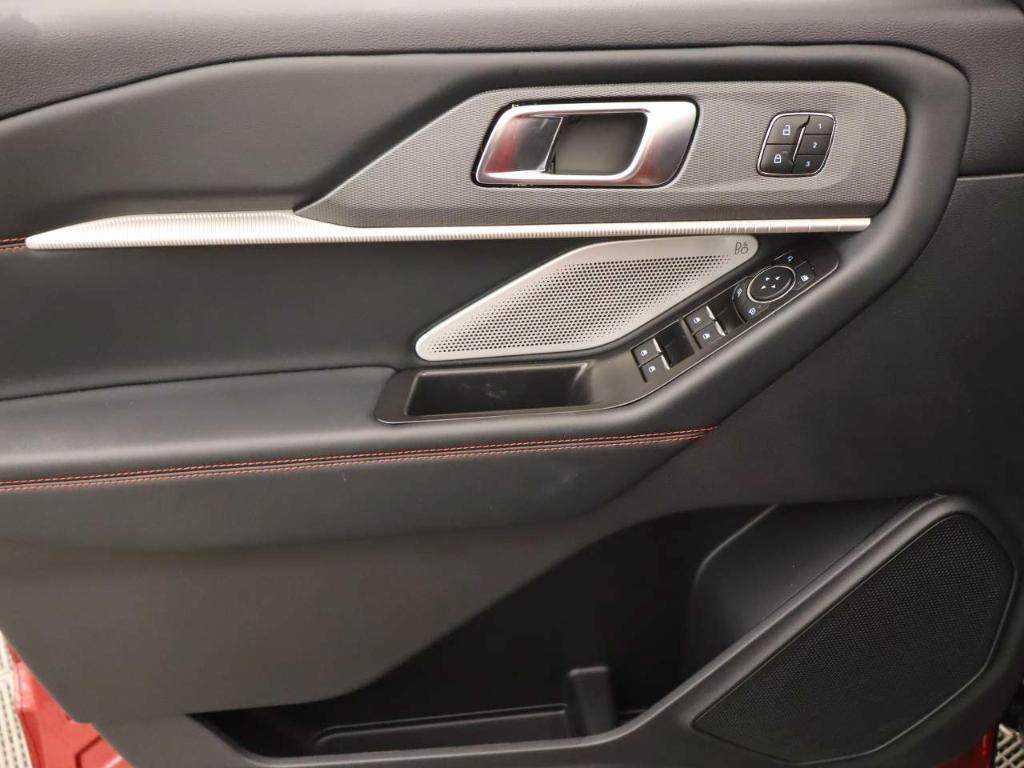 new 2025 Ford Explorer car, priced at $58,925