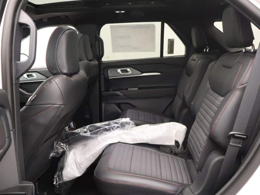 new 2025 Ford Explorer car, priced at $51,270