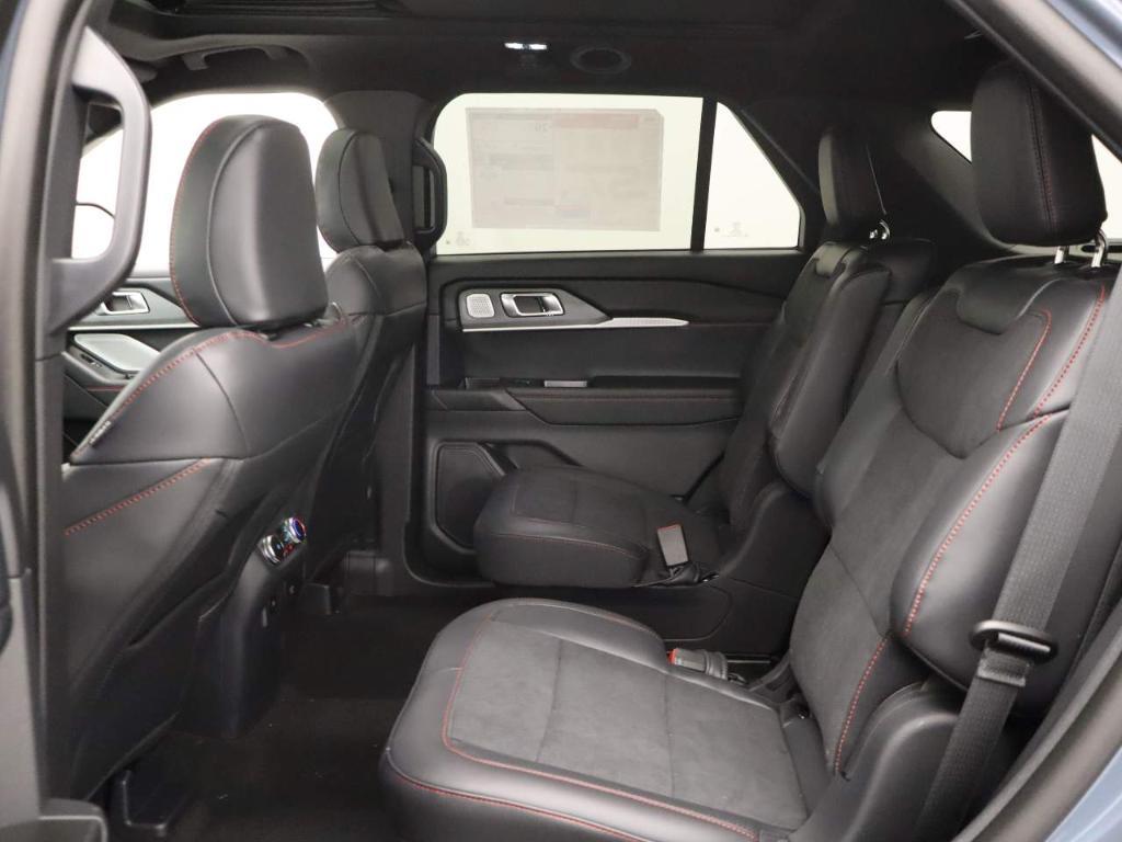 new 2025 Ford Explorer car, priced at $60,010