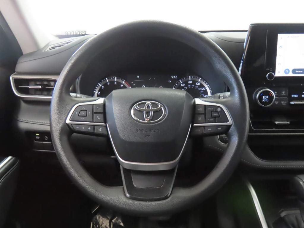 used 2023 Toyota Highlander car, priced at $29,596
