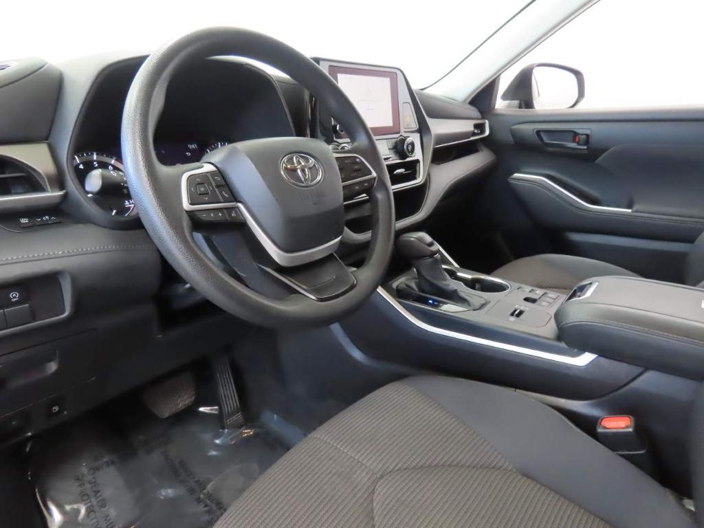 used 2023 Toyota Highlander car, priced at $29,596