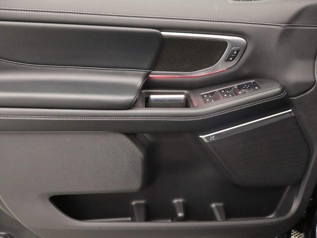 new 2025 Ford Expedition Max car, priced at $85,725