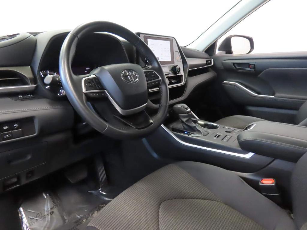 used 2024 Toyota Highlander car, priced at $36,203