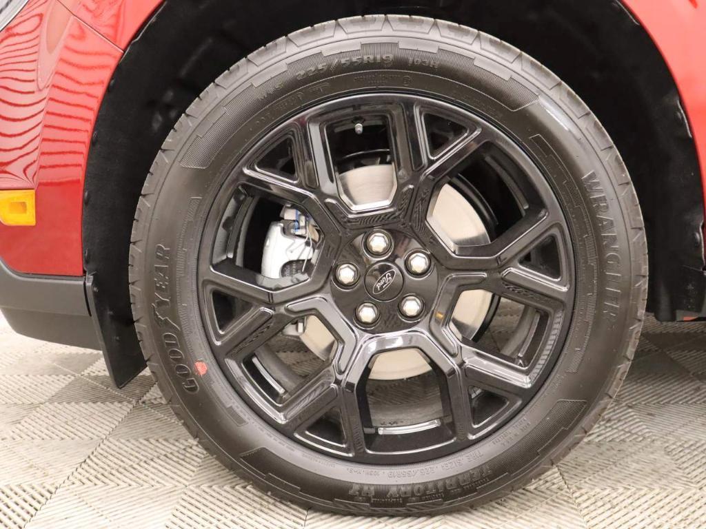 new 2025 Ford Maverick car, priced at $35,567