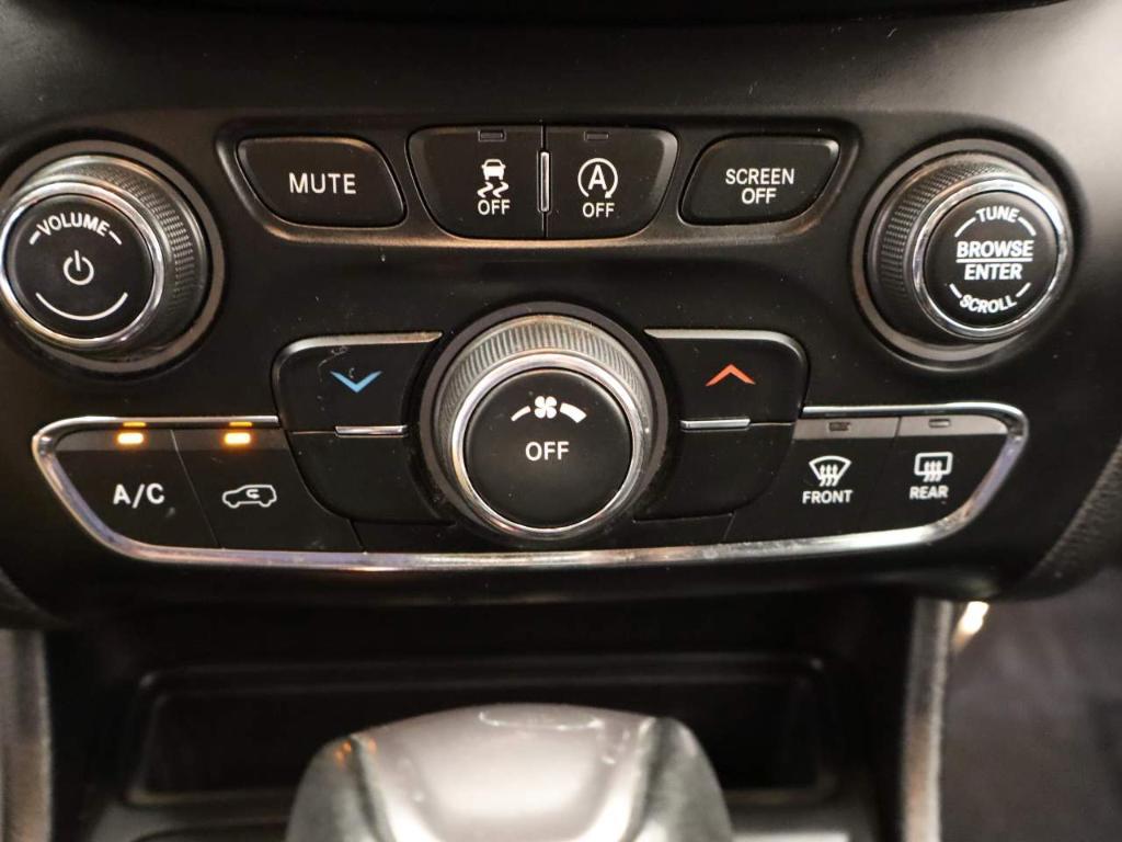 used 2021 Jeep Cherokee car, priced at $17,836