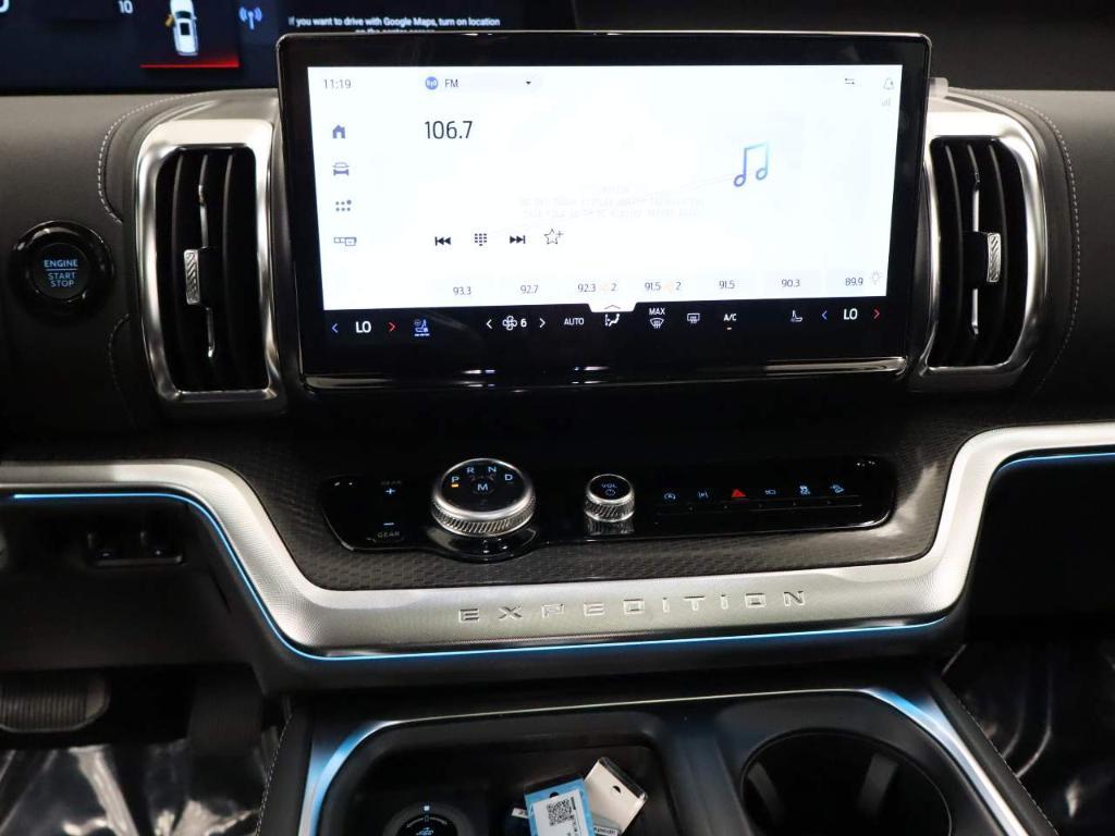 new 2025 Ford Expedition car, priced at $83,960