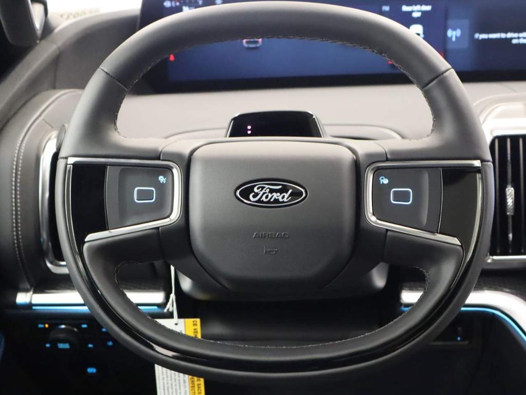 new 2025 Ford Expedition car, priced at $83,960